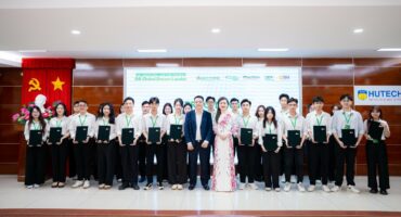 Bảo hiểm BSH trao học bổng gần 1 tỷ cho sinh viên HUTECH