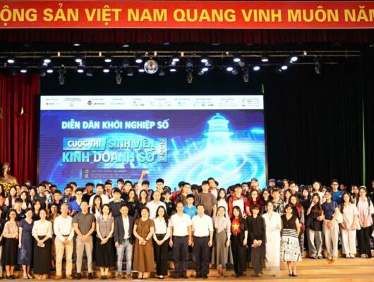 Bảo hiểm BSH mang “giảng đường thực chiến” tới cuộc thi Sinh viên Kinh doanh số 2025