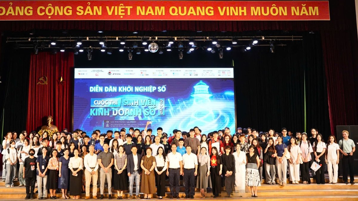 Bảo hiểm BSH mang “giảng đường thực chiến” tới cuộc thi Sinh viên Kinh doanh số 2025