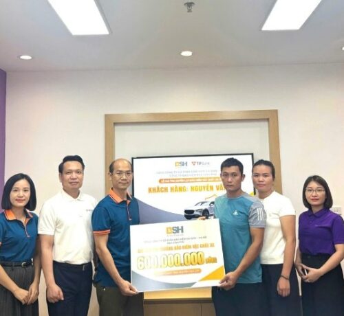 Chủ xe tại Phú Thọ nhận 600 triệu đồng bồi thường bảo hiểm xe ô tô từ BSH Vĩnh Phú
