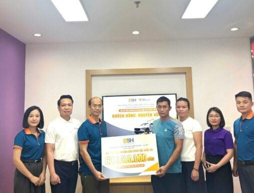 Chủ xe tại Phú Thọ nhận 600 triệu đồng bồi thường bảo hiểm xe ô tô từ BSH Vĩnh Phú