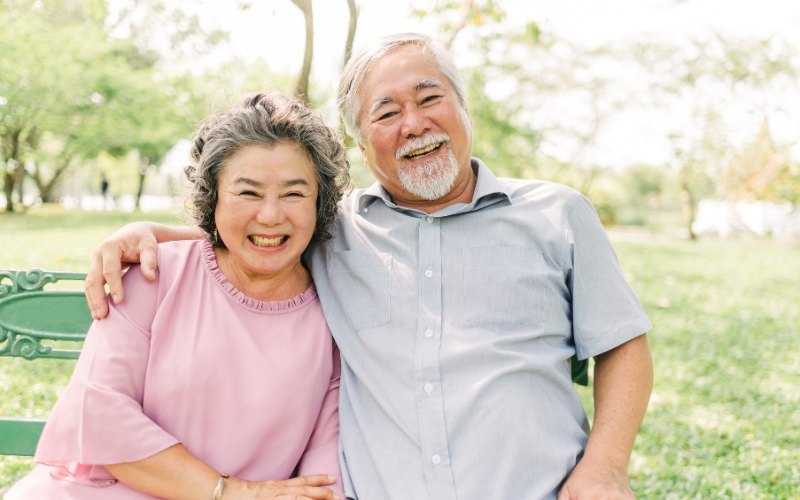 Bảo hiểm sức khỏe cho người cao tuổi BSH – Giải tỏa nỗi lo “Làm phiền con cháu”