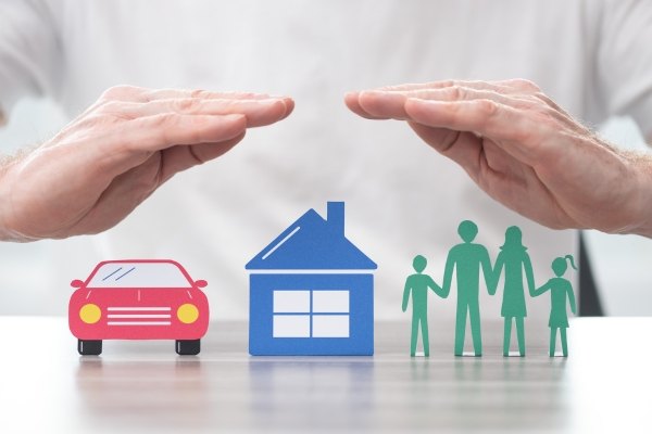Sự khác biệt giữa bảo hiểm tài sản và bảo hiểm con người – Hiểu đúng để chọn đúng
