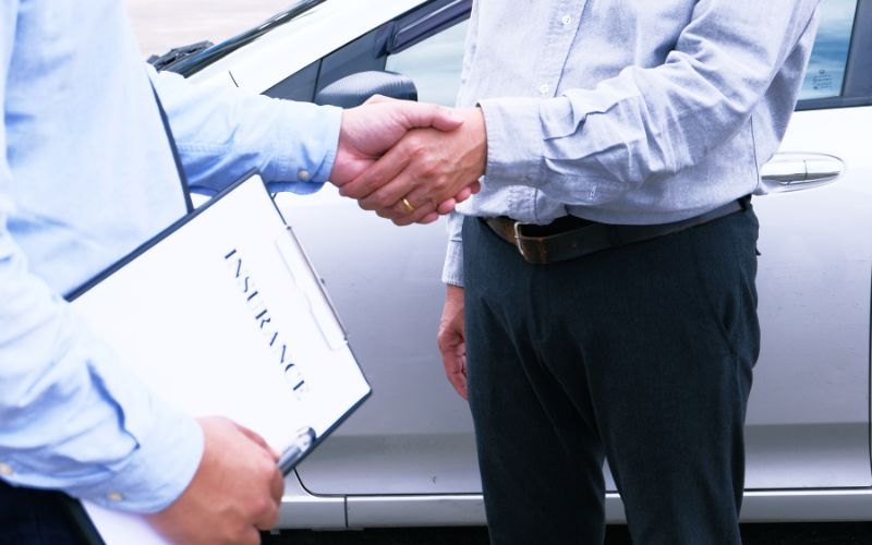 Bảo hiểm ô tô có áp dụng cho xe vay trả góp không? Tìm hiểu chi tiết quyền lợi và lưu ý cần biết