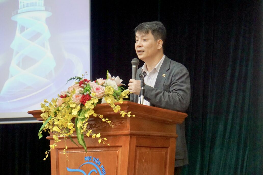 Sinh viên Học viện Phụ nữ Việt Nam hào hứng tìm hiểu Bảo hiểm BSH