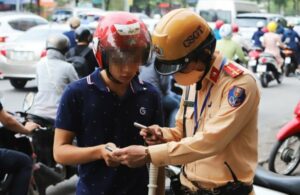 Mua bảo hiểm xe máy online có hợp pháp không? Cập nhật quy định mới nhất 2025