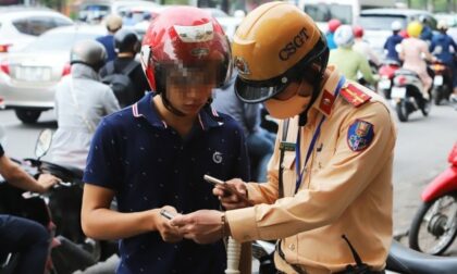 Mua bảo hiểm xe máy online có hợp pháp không? Cập nhật quy định mới nhất 2025