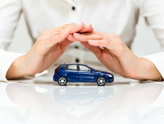 Sự khác biệt giữa bảo hiểm bắt buộc và bảo hiểm tự nguyện ô tô – Hiểu đúng để được bảo vệ trọn vẹn