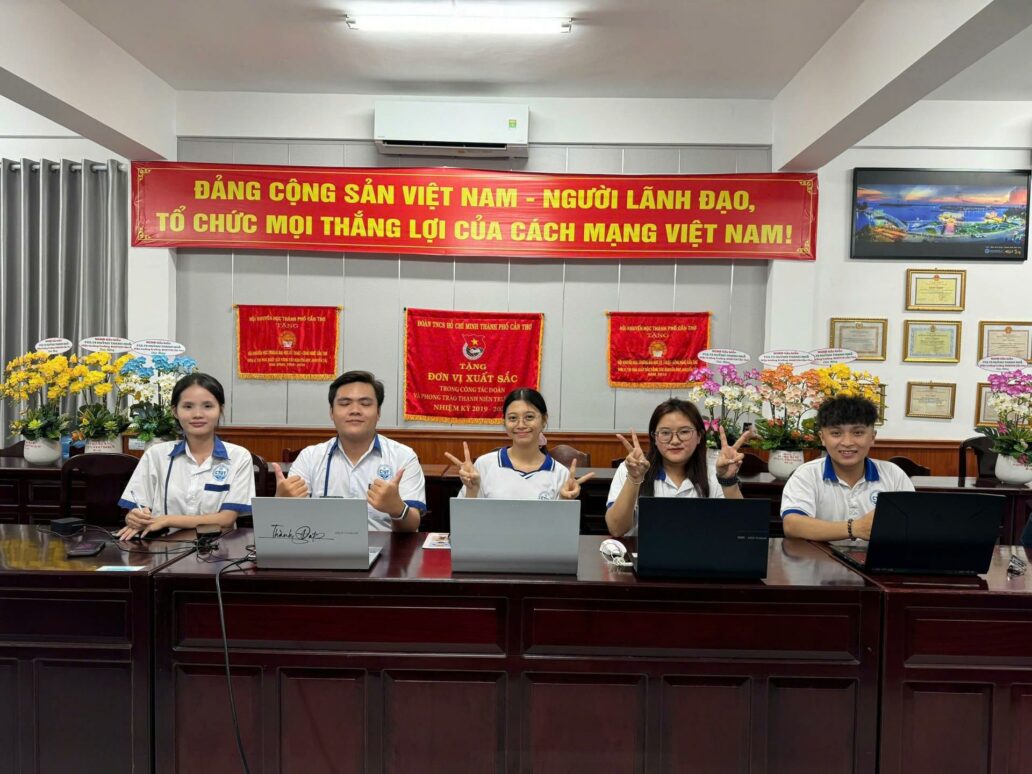 Công bố TOP 04 xuất sắc lọt vào vòng bán kết đề thi BSH &#8211; Cuộc thi Sinh viên kinh doanh số 2025