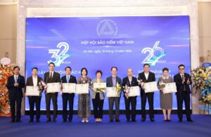 Bảo hiểm BSH ghi dấu ấn tại Lễ kỷ niệm Ngày Thị trường Bảo hiểm Việt Nam