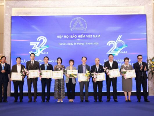 Bảo hiểm BSH ghi dấu ấn tại Lễ kỷ niệm Ngày Thị trường Bảo hiểm Việt Nam