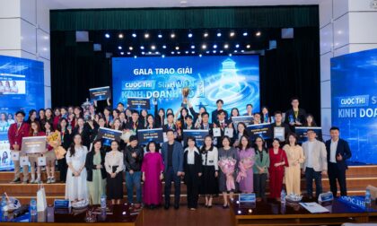 Đề bài doanh nghiệp làm nóng sân chơi chung kết Sinh viên Kinh doanh số 2025