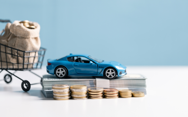 Mua bảo hiểm ô tô tại đại lý hay online tiện lợi hơn? Phân tích đầy đủ để chọn đúng cách