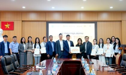 Dai Hoc Mo Dia Chat 2 website