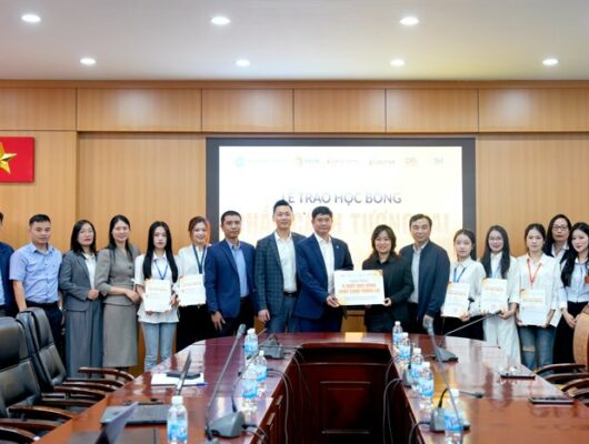 BSH Trao học bổng tiếp sức sinh viên Đại học Mỏ – Địa chất