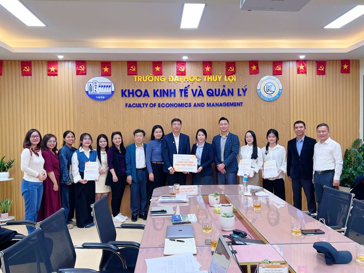 Dai hoc Thuy Loi website