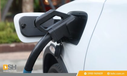 Bảo hiểm xe ô tô điện gồm những loại nào? Mức phí bao nhiêu?